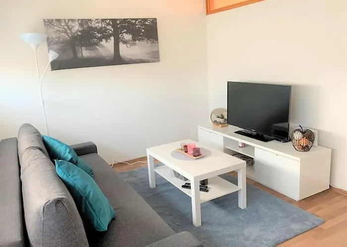 Charmante In St. Peter. *